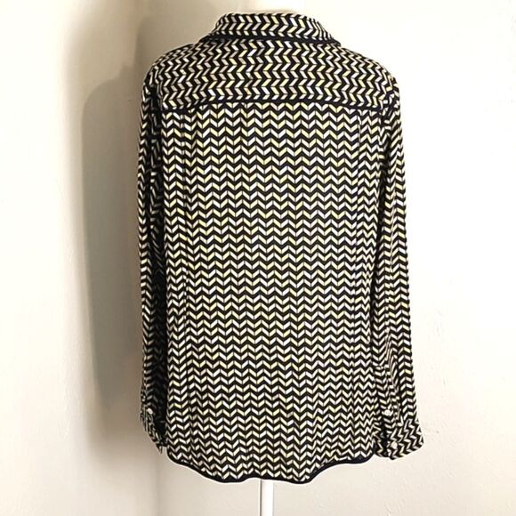 Tommy Hilfiger Navy Blue & Yellow Chevron Blouse, Size Large - Picture 6 of 9